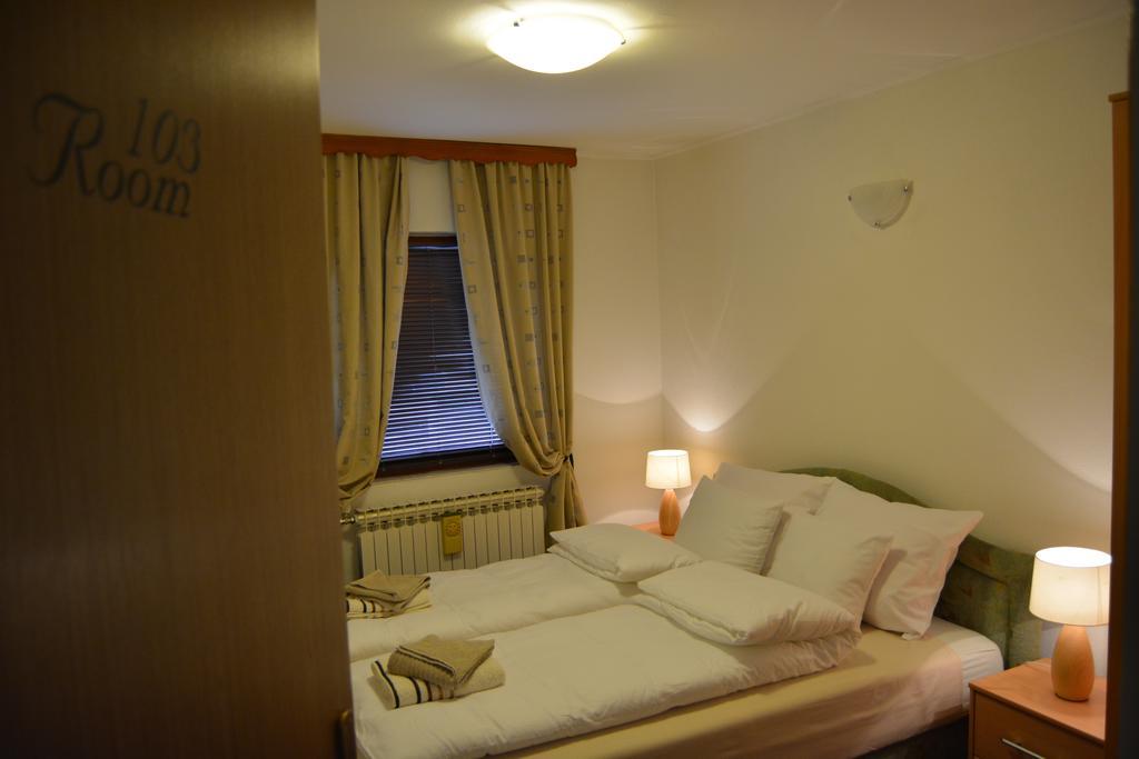 Denal Hostel *